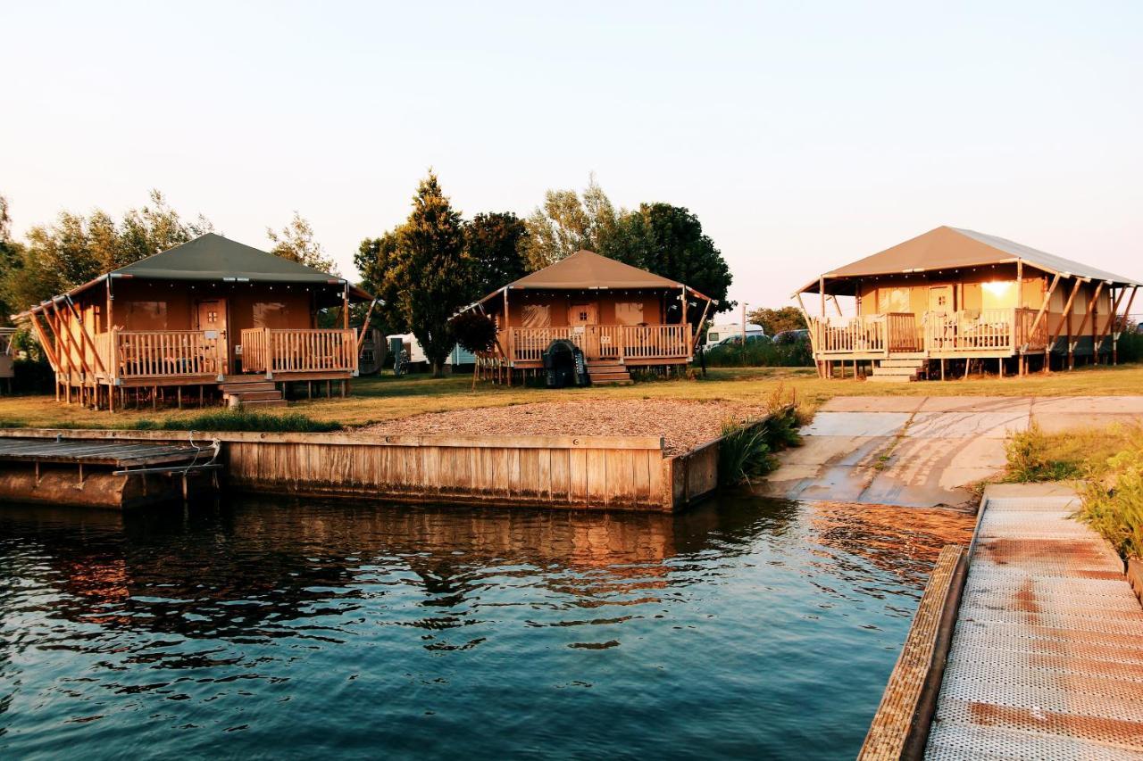 Luxury Lake Lodge Alphen  Luaran gambar
