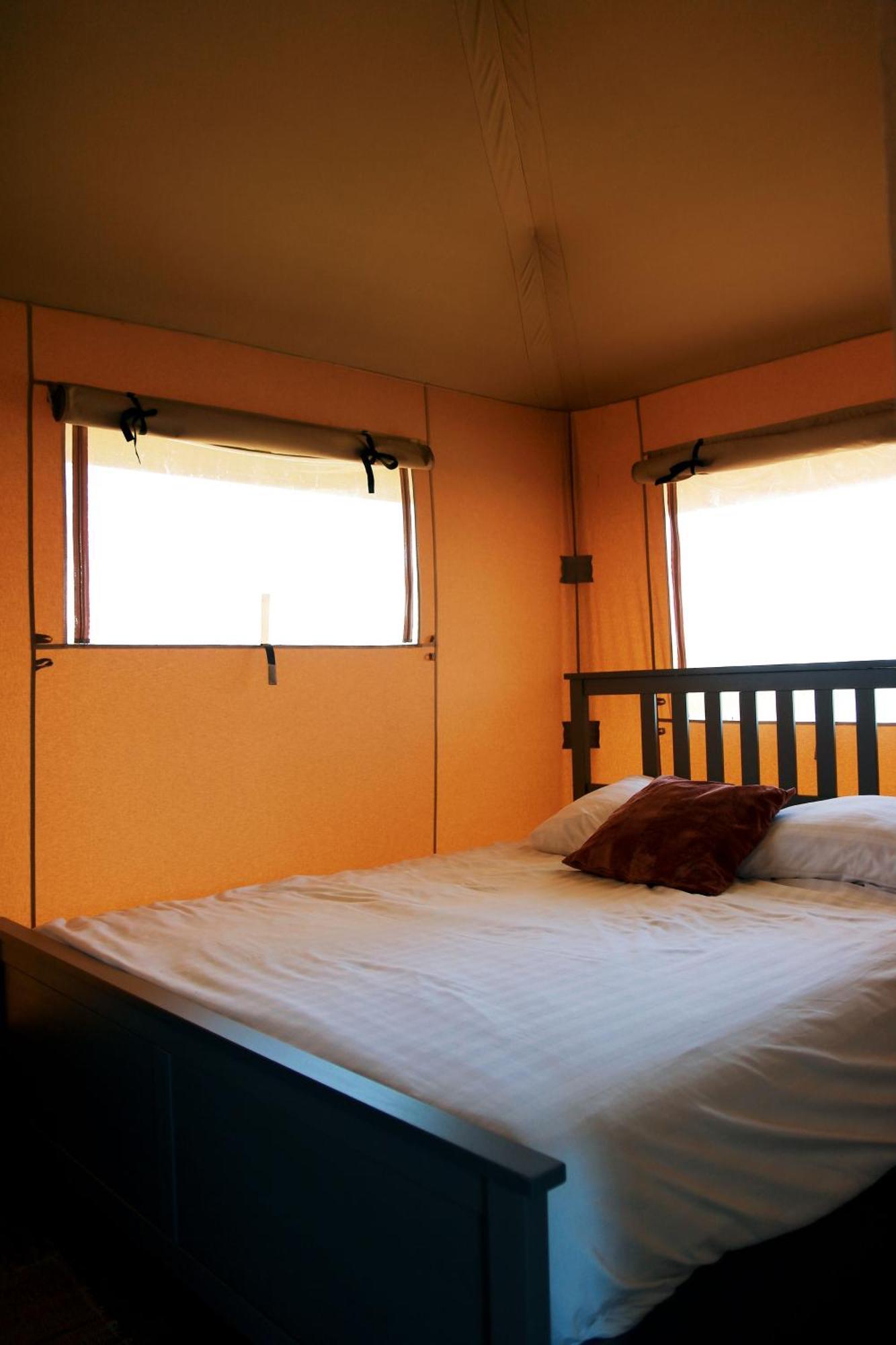 Luxury Lake Lodge Alphen  Luaran gambar